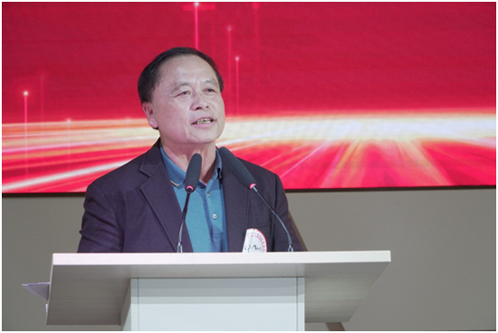 海南現(xiàn)代科技集團(tuán)黨委書記、董事長邢詒川。符敦孝攝